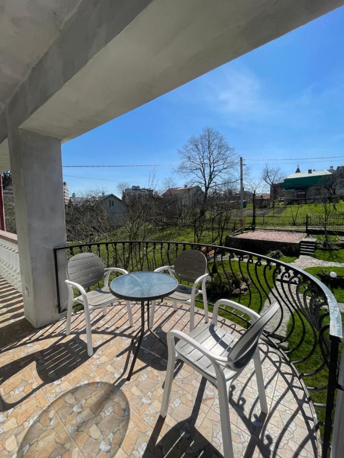 У Михайла Acomodação com café da manhã Truskavets Exterior foto